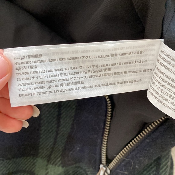 Abercrombie & Fitch Wool Blend Plaid Mini Skirt - Picture 8 of 8